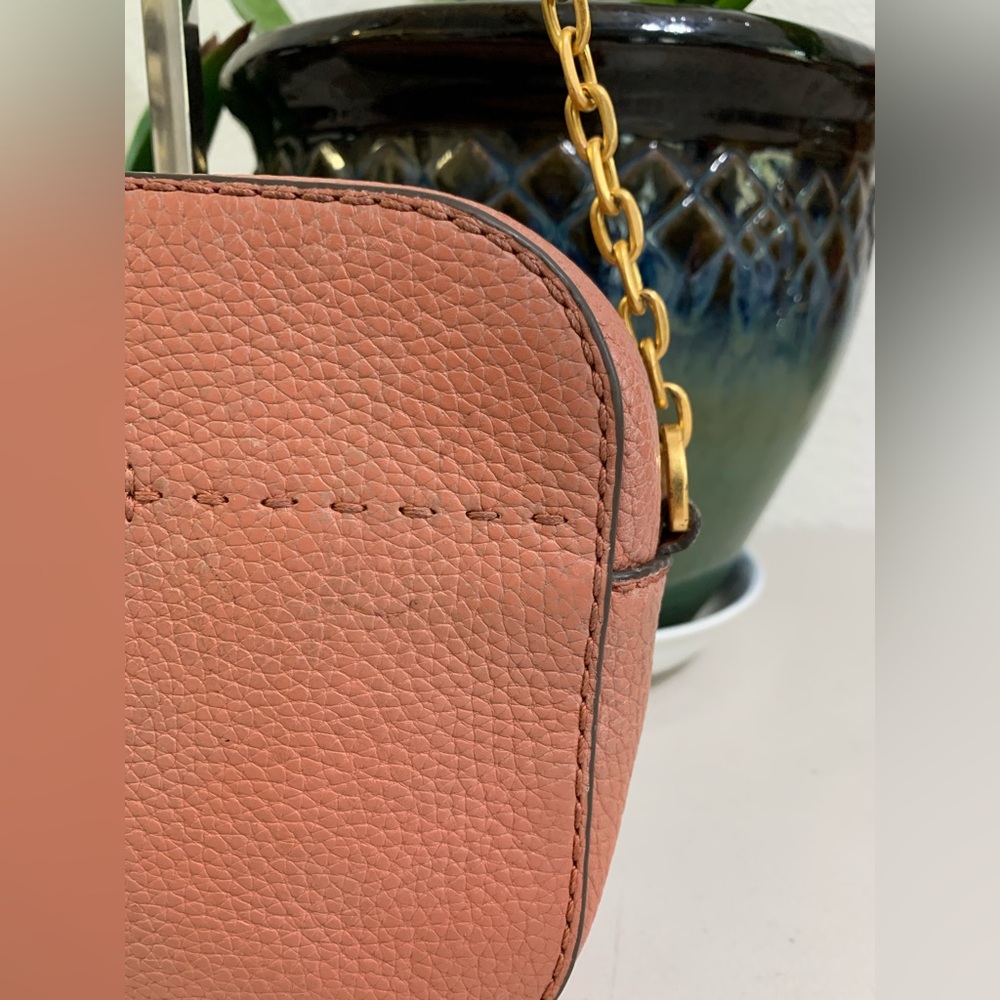 ๐๐ TORY BURCH Crossbody Camera Pink Leather Bag - Picture 8 of 12